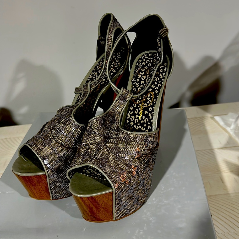Size 10 Jessica Simpson block glitter sandals